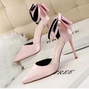 Elegant Pink Women's Heels